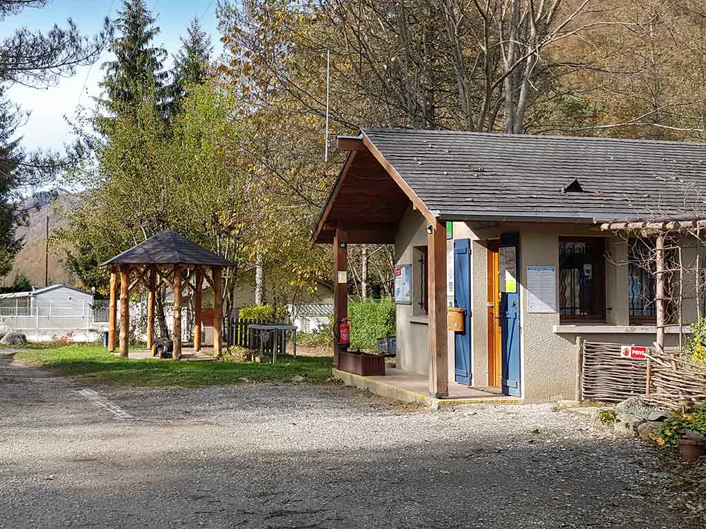 reception camping 3 étoiles le montagnou à Ustou en Ariège