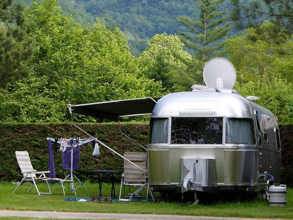 emplacement camping caravane en Ariège